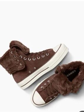 Chuck Taylor All Star Fold-Over Lift Platform XHi Faux Fur